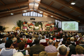 Knapp 1.000 Besucher kamen in die POSS-Halle nach Pöllau bei Hartberg. 