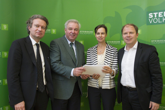 v.l.n.r.: Klubobmann Christopher Drexler, LH-Stv. Hermann Schützenhöfer, Meinungsforscherin Sophie Karmasin und Geschäftsführer Bernhard Rinner <br />@stvp/Erwin Scheriau