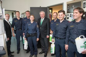 LH-Stv. Schuetzenhoefer bei arbeitenden Menschen