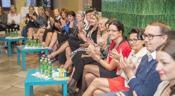 ÖVP Landtagsklub Diskussion mit Ridi Steibl