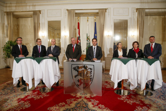 Die gesamte Landesregierung stellte den Entwurf für den Haushalt vor © Foto: steiermark.at/Scheriau