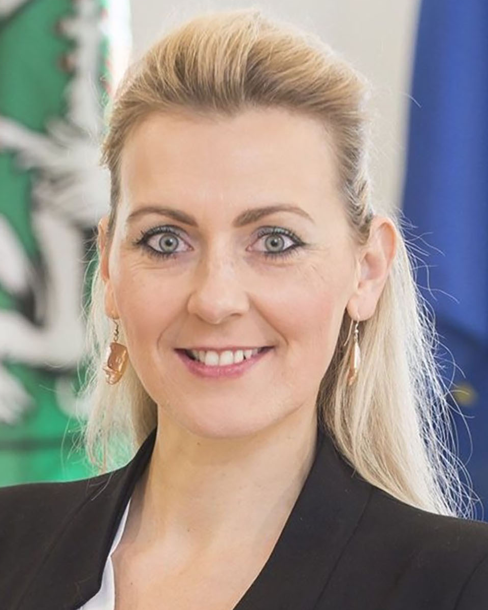 Christine Aschbacher