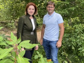 Landesrätin Simone Schmiedtbauer und Bgm. Herbert Pillhofer