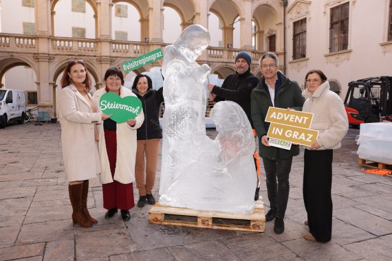 Eröffnung der Eiskrippe im Landhaushof in Graz © Foto: Benjamin Gasser