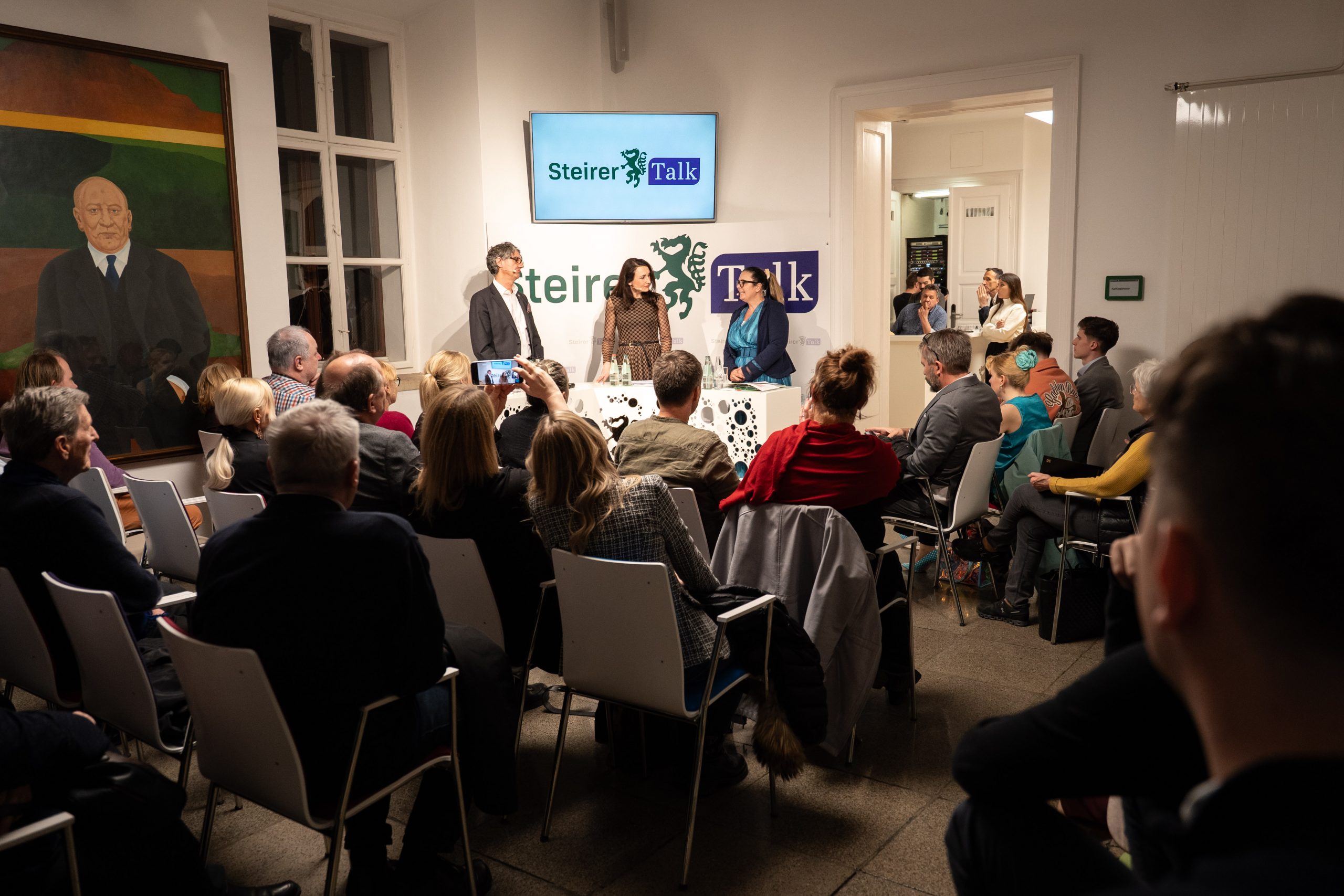 Zahlreiche Gäste nahmen am zweiten SteirerTalk in der StVP-Landesparteizentrale teil © StVP