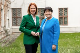 Landeshauptmann Stv. Manuela Khom und Landesrätin Simone Schmiedtbauer © Land Steiermark_Binder